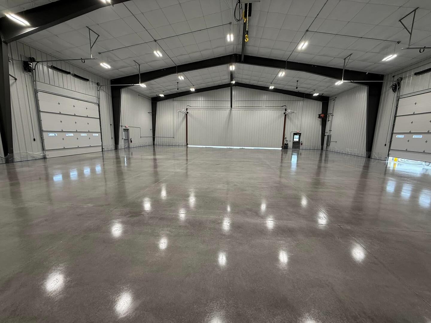 High-gloss BallistiX finished concrete floor